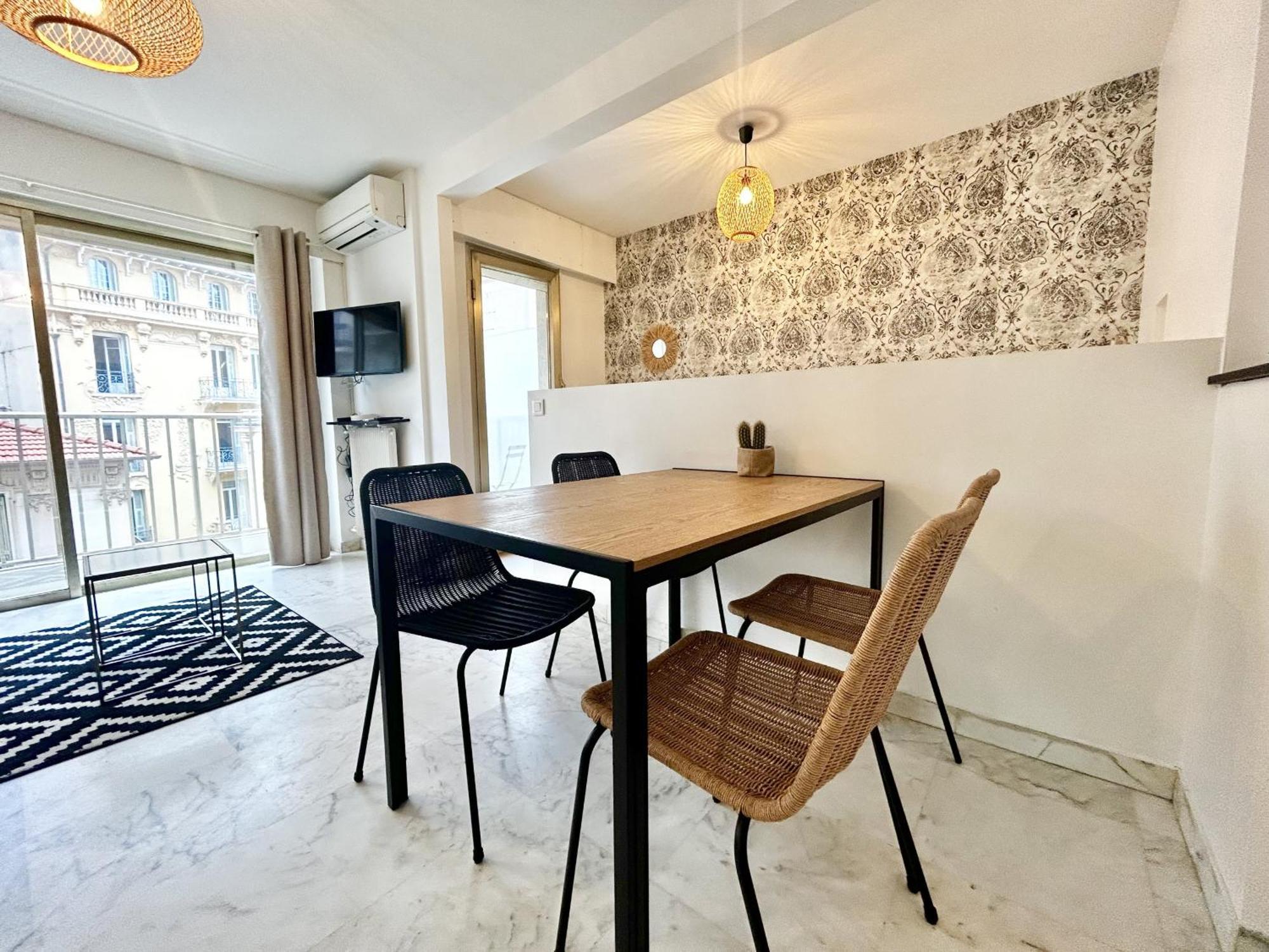 Aparthotel Riviera - Nice Carre D'Or - Large Studio Ac Terrasse - Tres Calme - Balcon Berlioz 2 Екстериор снимка