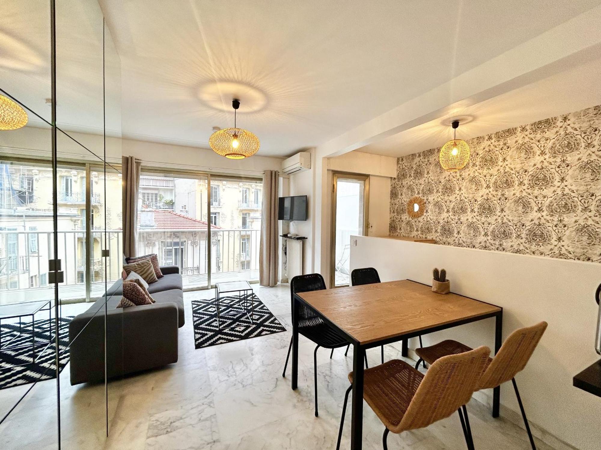 Aparthotel Riviera - Nice Carre D'Or - Large Studio Ac Terrasse - Tres Calme - Balcon Berlioz 2 Екстериор снимка